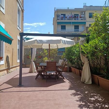 Lagustena Rooms Генуа Екстериор снимка