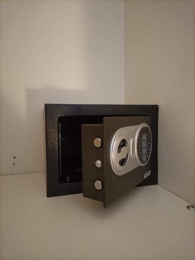 Lagustena Rooms Генуа Екстериор снимка